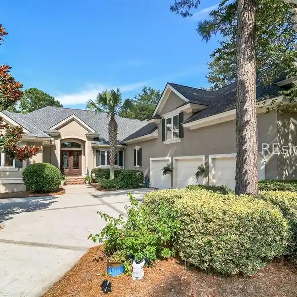 EXQUISITE HOME IN PALMETTO HALL