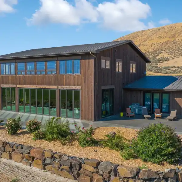 A PROPERTY THAT ENCAPSULATES THE HEART AND SOUL OF FARM LIFE