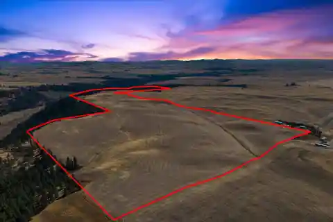 A Stunning 369-acre Property