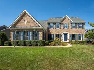 Turnkey Home in the Heart of Cheat Lake