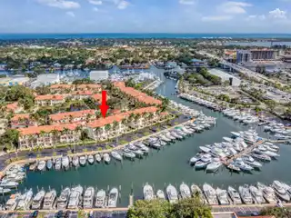 Fully Furnished Decorator Designed Waterfront Townhouse