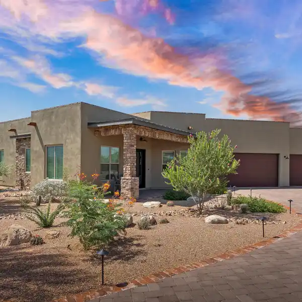 IMPRESSIVE TANQUE VERDE VALLEY RESIDENCE