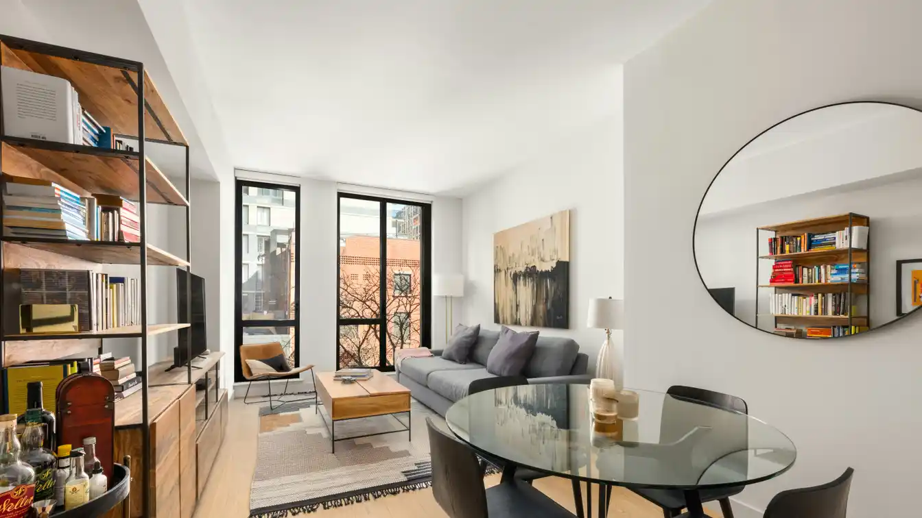 Charming One Bedroom Condo on a Peaceful Street