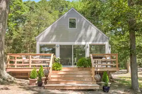 Newly Renovated Beachy Home