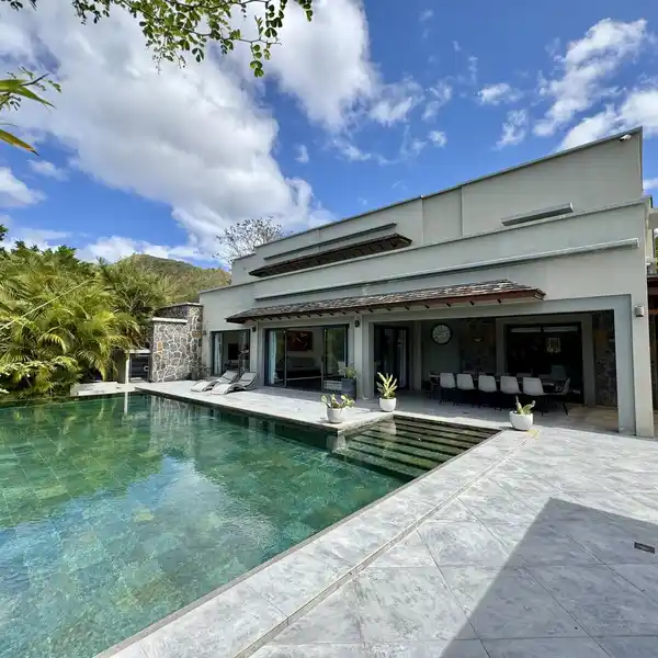 ELEGANT VILLA SANCTUARY NEAR MAURITIUS NATIONAL PARK