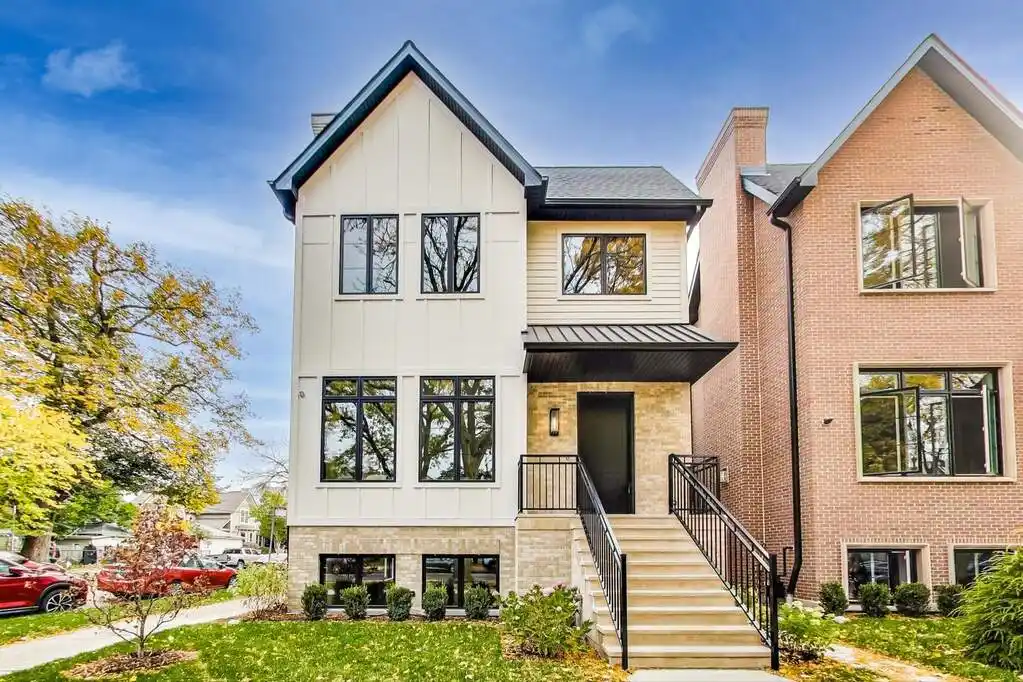 Sun-filled New Construction