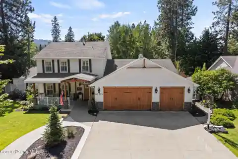 Updated Home in Coveted Riverside Harbor