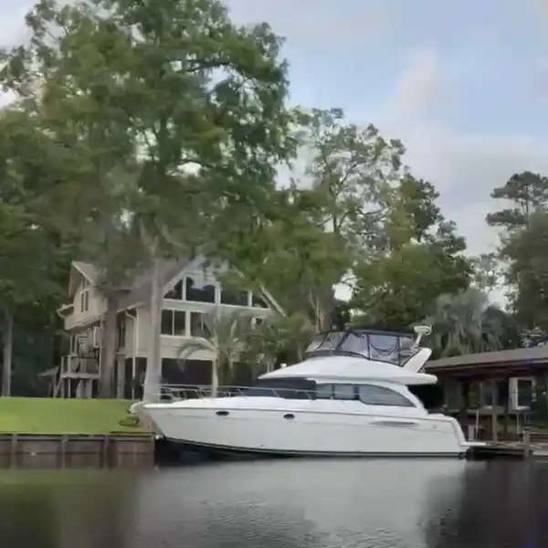 SERENE WATERFRONT RETREAT ON BLACK CREEK