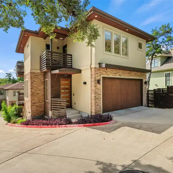 TURNKEY HOME IN THE HEART OF TRAVIS HEIGHTS
