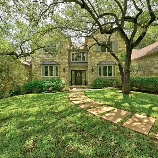 EXQUISITE ESTATE PROPERTY IN COVETED WEST RIM