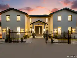 Luxury Estate with Indoor Pool and Bush Views