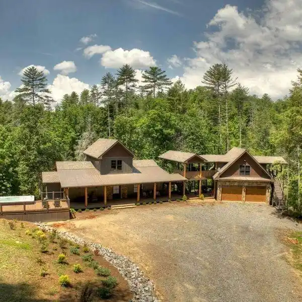 REFINED WATERFRONT LIVING IN TRANQUIL BLUE RIDGE