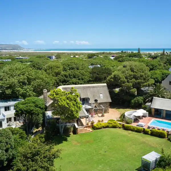 ICONIC CHAPMAN'S PEAK HOME