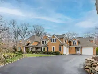 Unique Efficient Mansion