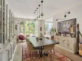 Exceptional Private Mansion on a Peaceful Street