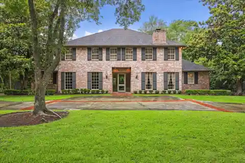 Inviting Traditional Style Home