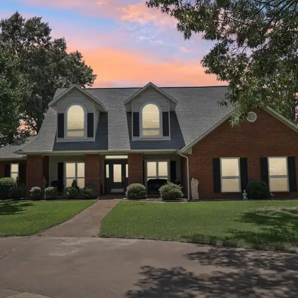 YOUR 31-ACRE EQUESTRIAN PARADISE