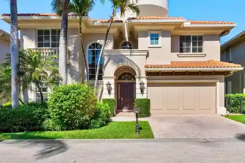 Bright Home in Gated Ocean Grande Place