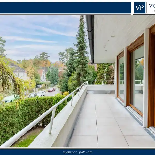MODERNIZED TWO-FAMILY ARCHITECT-DESIGNED VILLA IN BERLIN-FROHNAU