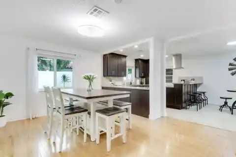 Prime Location Inside Bermuda Terrace