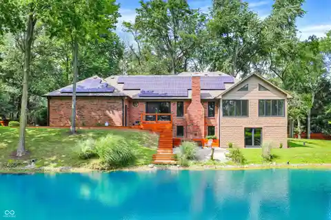 Relaxing Ranch on Private Wooded Acres