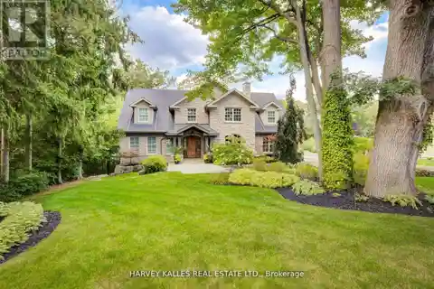 Magnificent Custom-Built Estate in Coveted Lorne Park