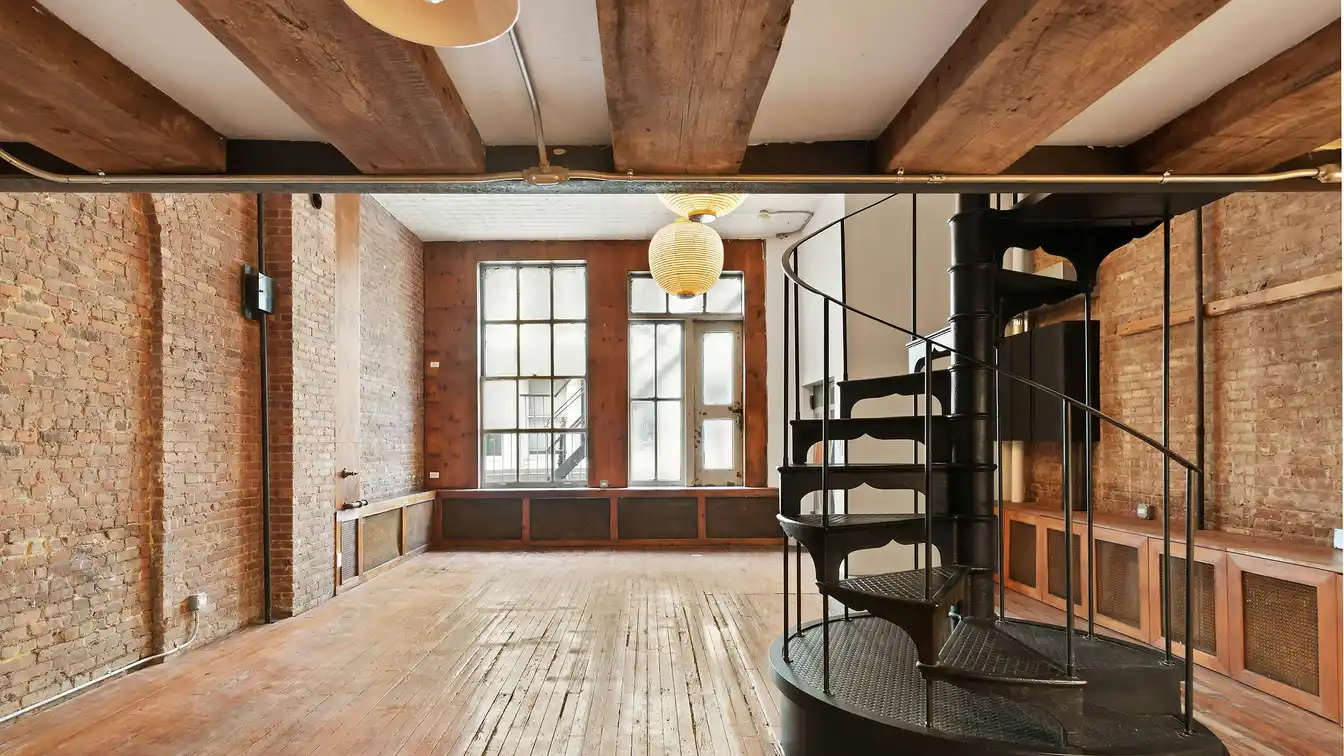 Authentic Fluxhouse Loft