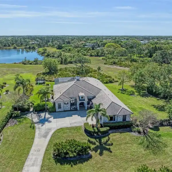 EXCEPTIONAL LUXURY HOME IN THE PRESTIGIOUS PRESERVE AT PANTHER RIDGE