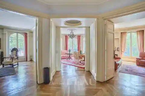 Superb First Floor Apartment