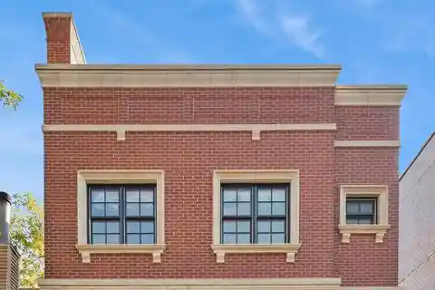 Spectacular Renovated Home in Lincoln Park