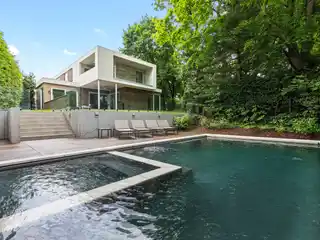 Stylish Modern Oasis
