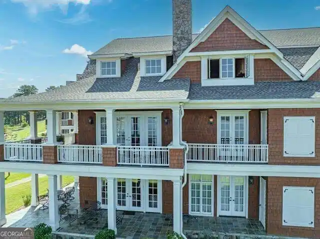 Luxury Living at Lake Sinclair