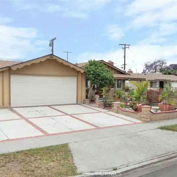BEAUTIFULLY UPDATED HOME IN A SOUGHT-AFTER NEIGHBORHOOD