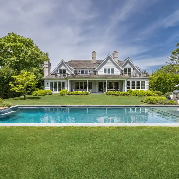IDEALLY LOCATED HOME IN THE HEART OF AMAGANSETT