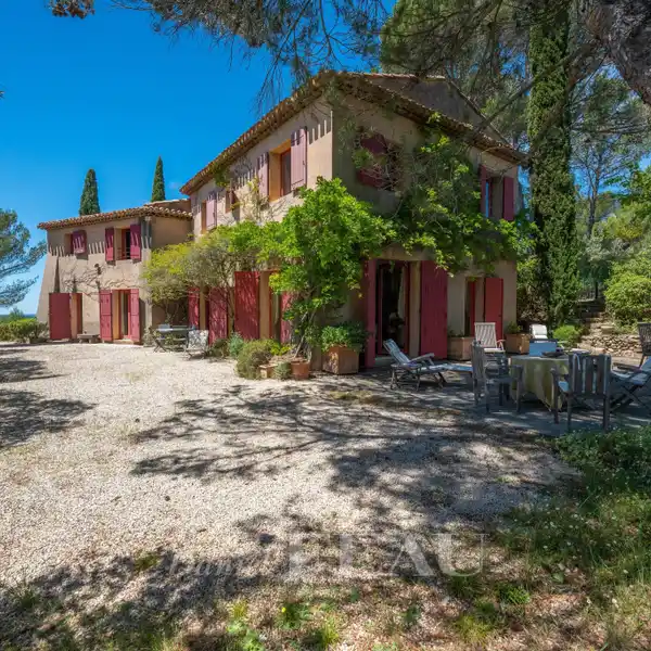 GORGEOUS HOME WITH GUEST HOUSE