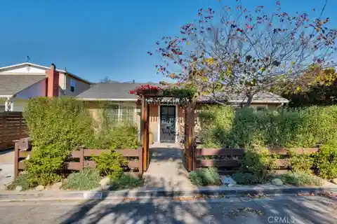 Remodeled Home Plus New Additional Cottage