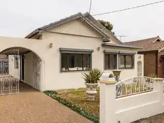 Timeless Charm with Versatile Living Potential