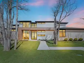 Exquisite Willowtree Custom Home