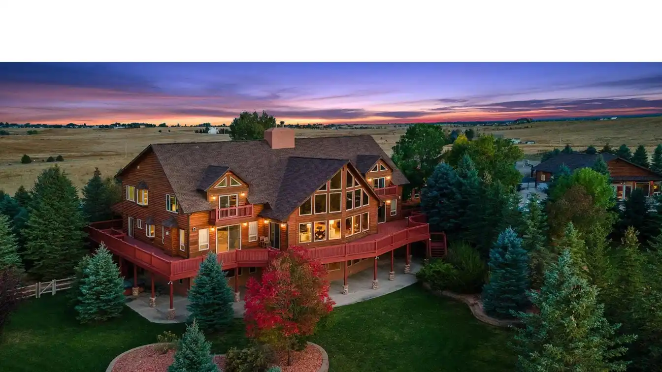 Grand Estate on 35 Acres