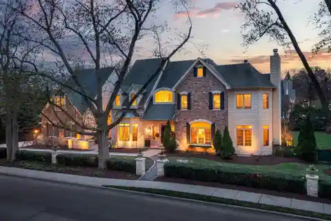 English Inspired Elegance Steps from Downtown Naperville