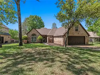 Beautiful Home in Pinnacle Club on Cedar Creek Lake
