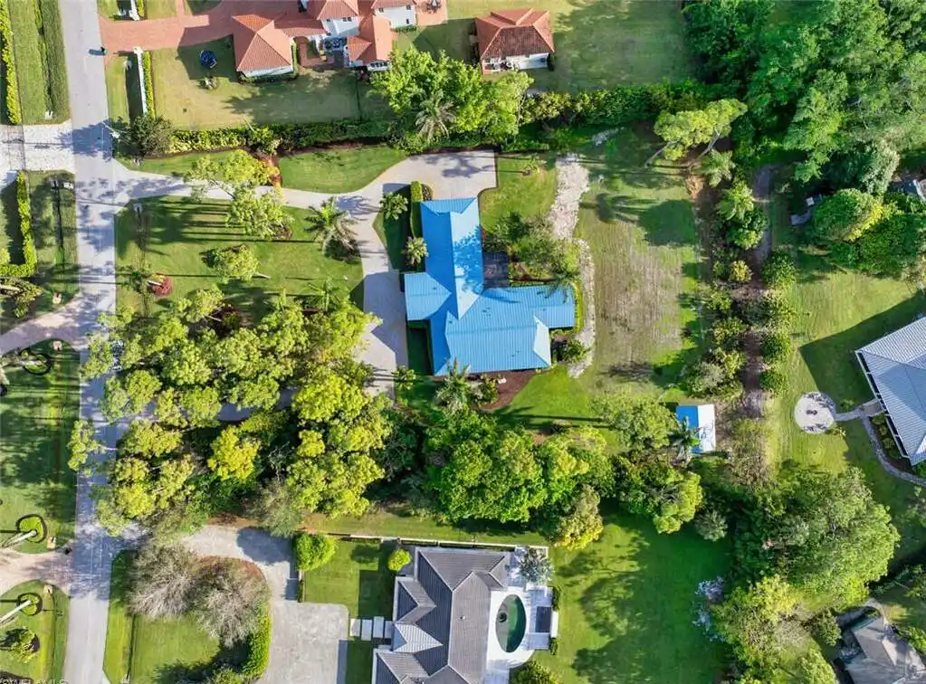 Rare Three Bedroom Home in Desirable Pine Ridge Estates