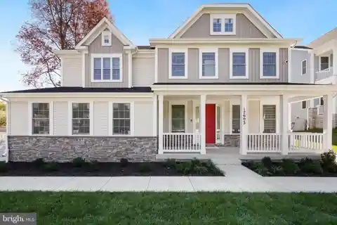 Spectacular New Home in Bowie
