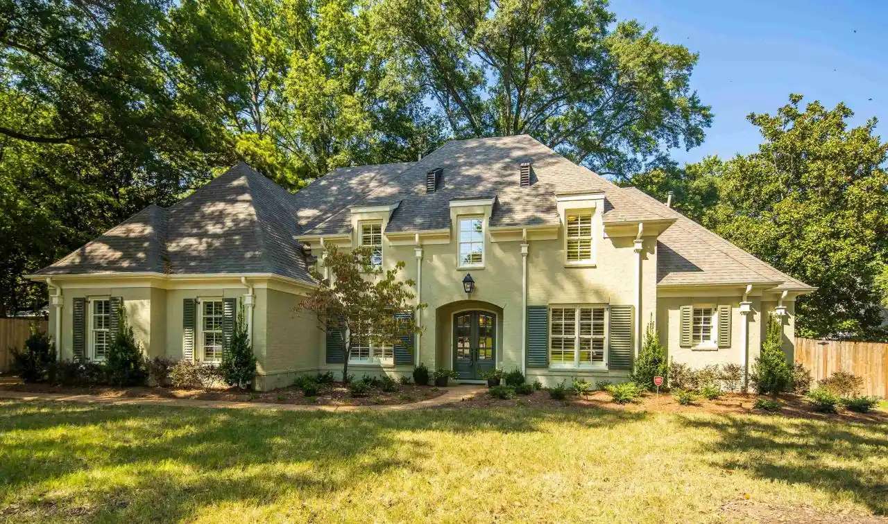 Exquisite Reed-barry Gem in Prime Memphis Location
