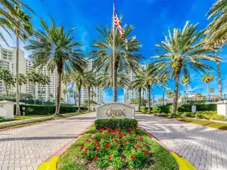 Beautiful Corner Residence in a Prestigious Beachfront Development