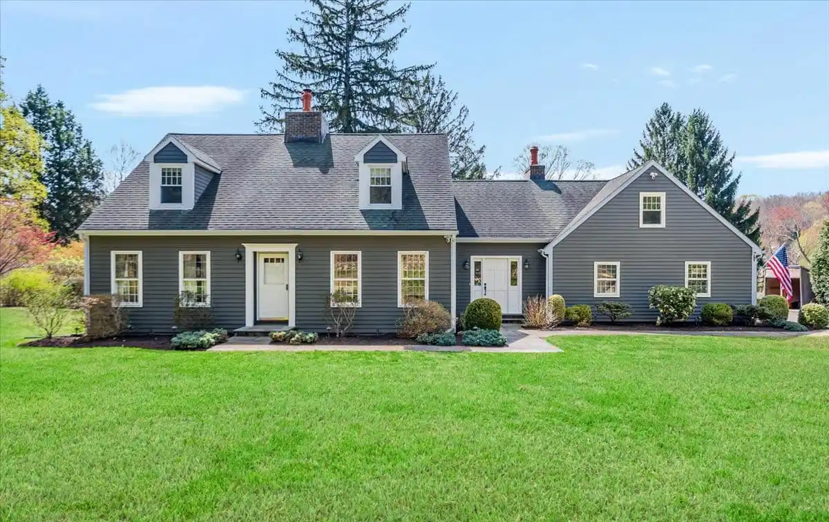 Charming Colonial Farmhouse