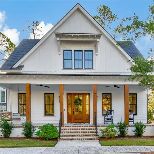 PERFECT BLEND OF HISTORIC CHARM AND MODERN LUXURY