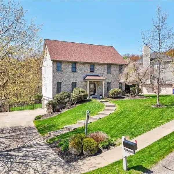 LOVELY CUSTOM COLONIAL