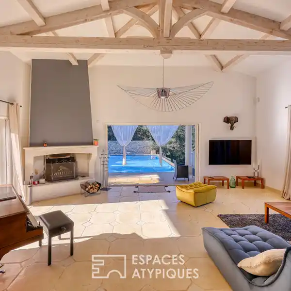 INFINITY POOL VILLA OVERLOOKING GAPEAU VALLEY
