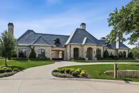 Impeccable One-Story Home in Quail Hollow